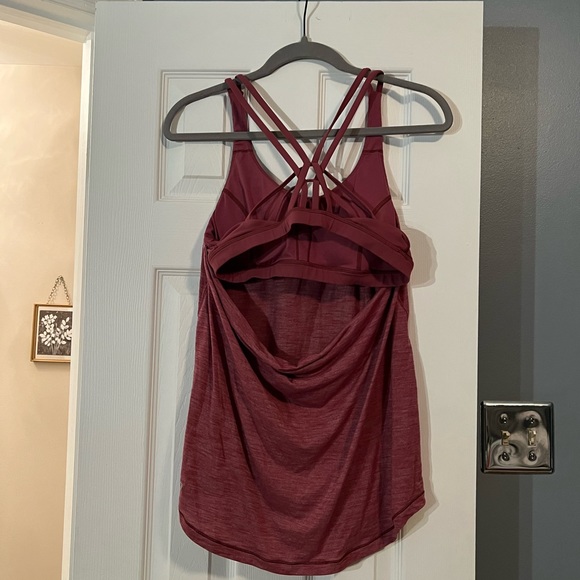 Lululemon 2 in 1 movement tank size 8 - Picture 3 of 7